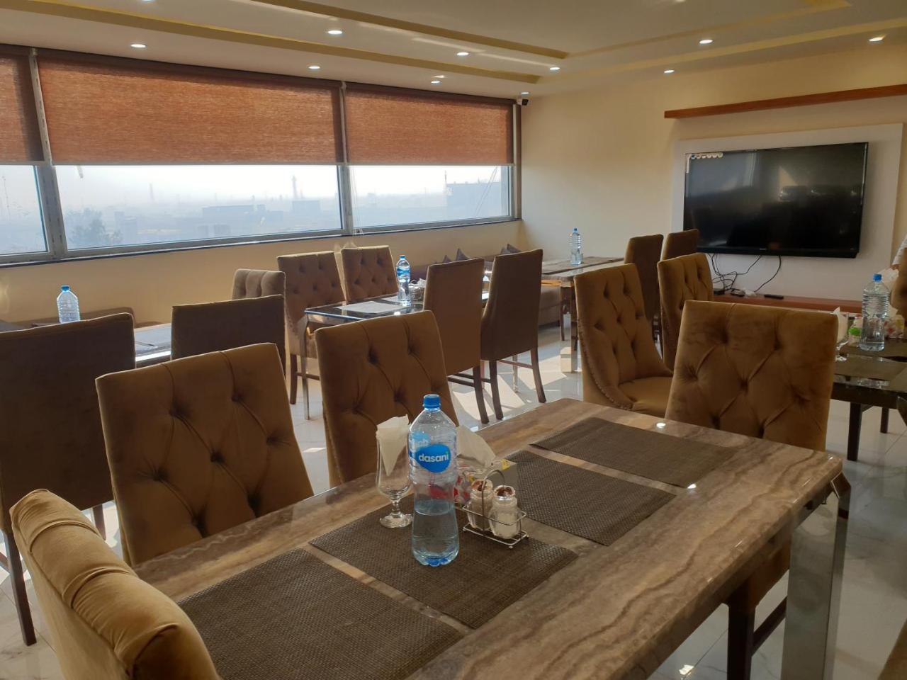 Hotel Avalon Suites Multan Exterior photo